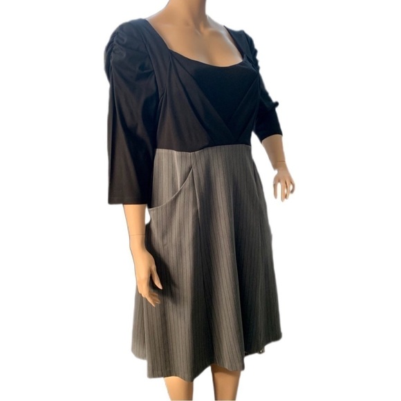Igigi 2 Pc Look Ruched Pinstripe Dress, Plus Size 22/24 Black & Gray 3/4 Sleeves - Picture 3 of 15
